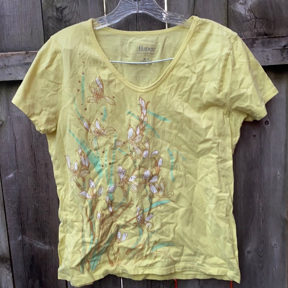 Hanes Yellow tee sz. M